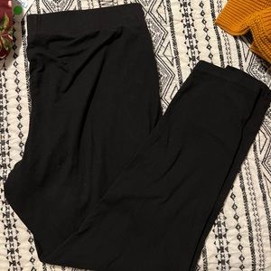 EUC! torrid 3 plain leggings
